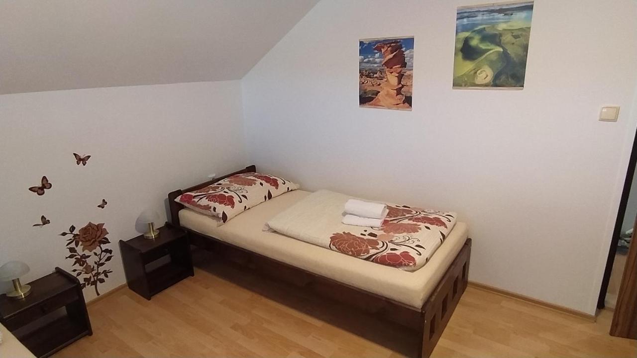 Apartman U Spycharu Bile Policany Bagian luar foto